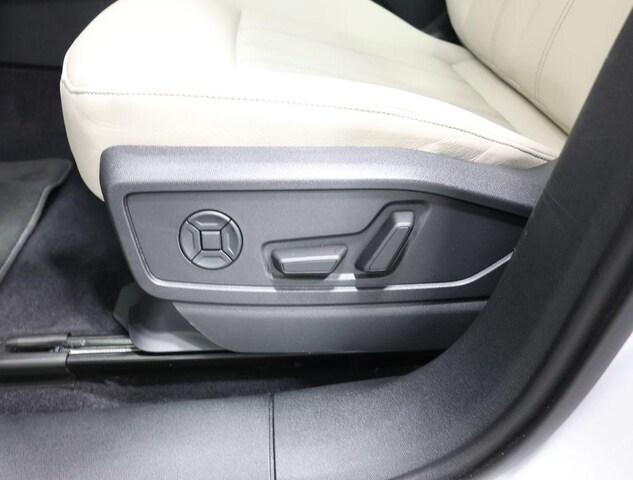 2025 Audi Q5 Premium - Photo 14