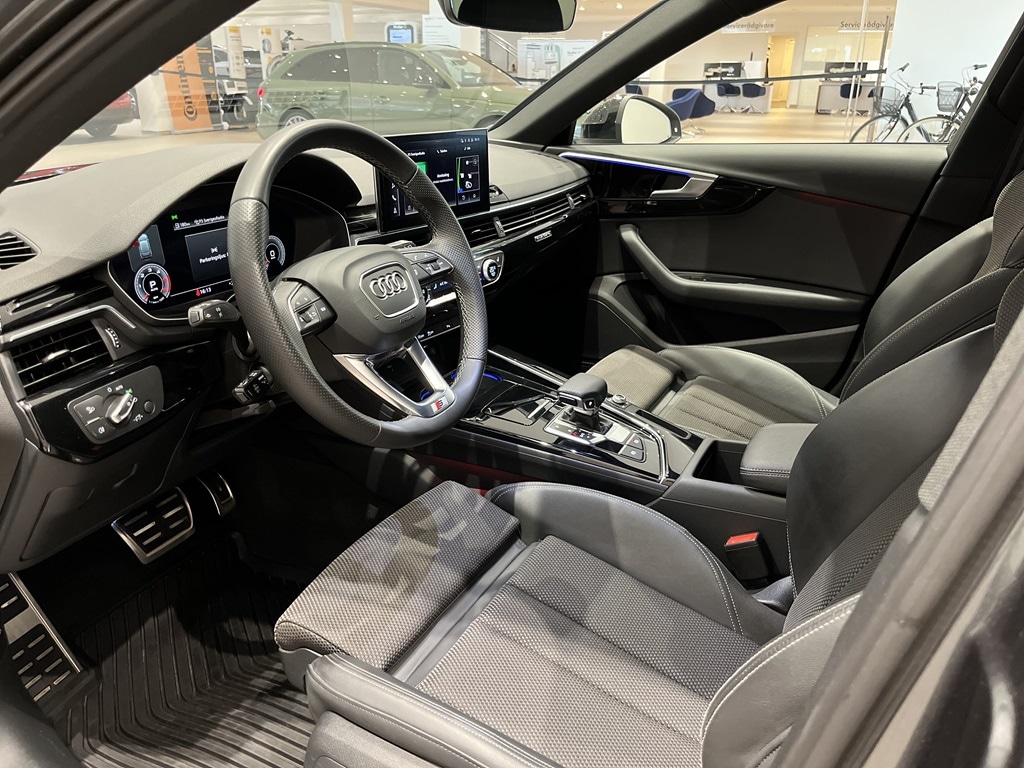 Image about Audi A4 Avant A4 Avant 40 TDI quattro S line 204 hk S tronic