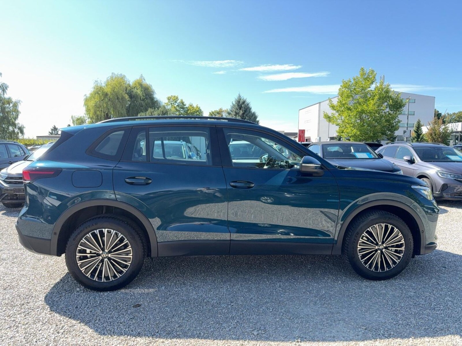Volkswagen Tiguan – Bild 7