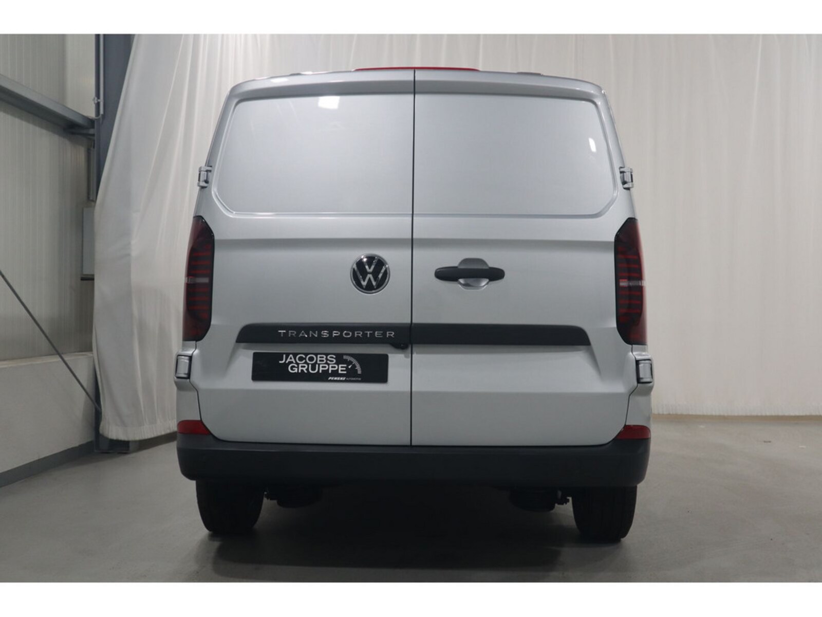 Volkswagen Transporter Kasten langer Radstand – Bild 4