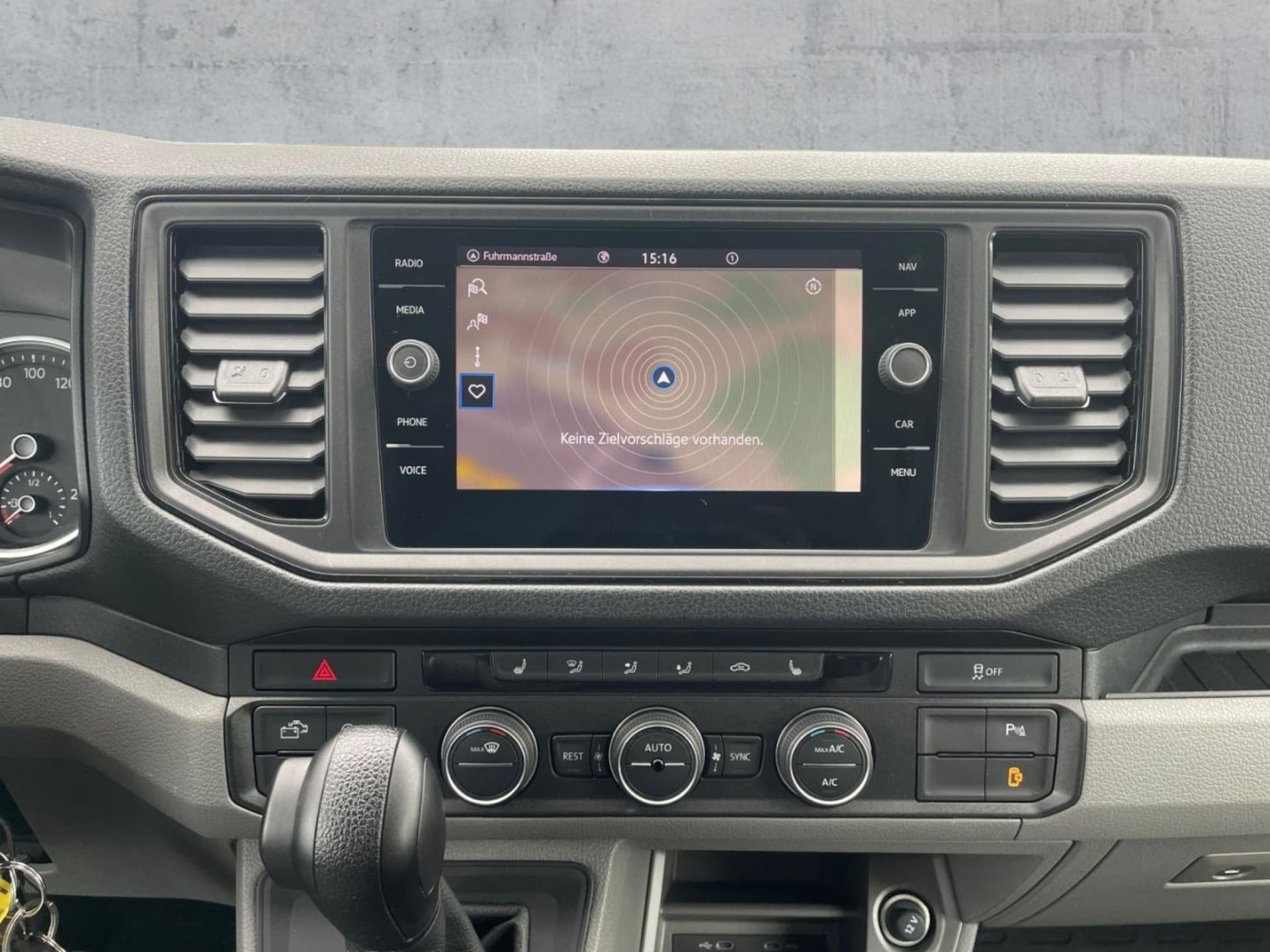 Volkswagen Grand California 600