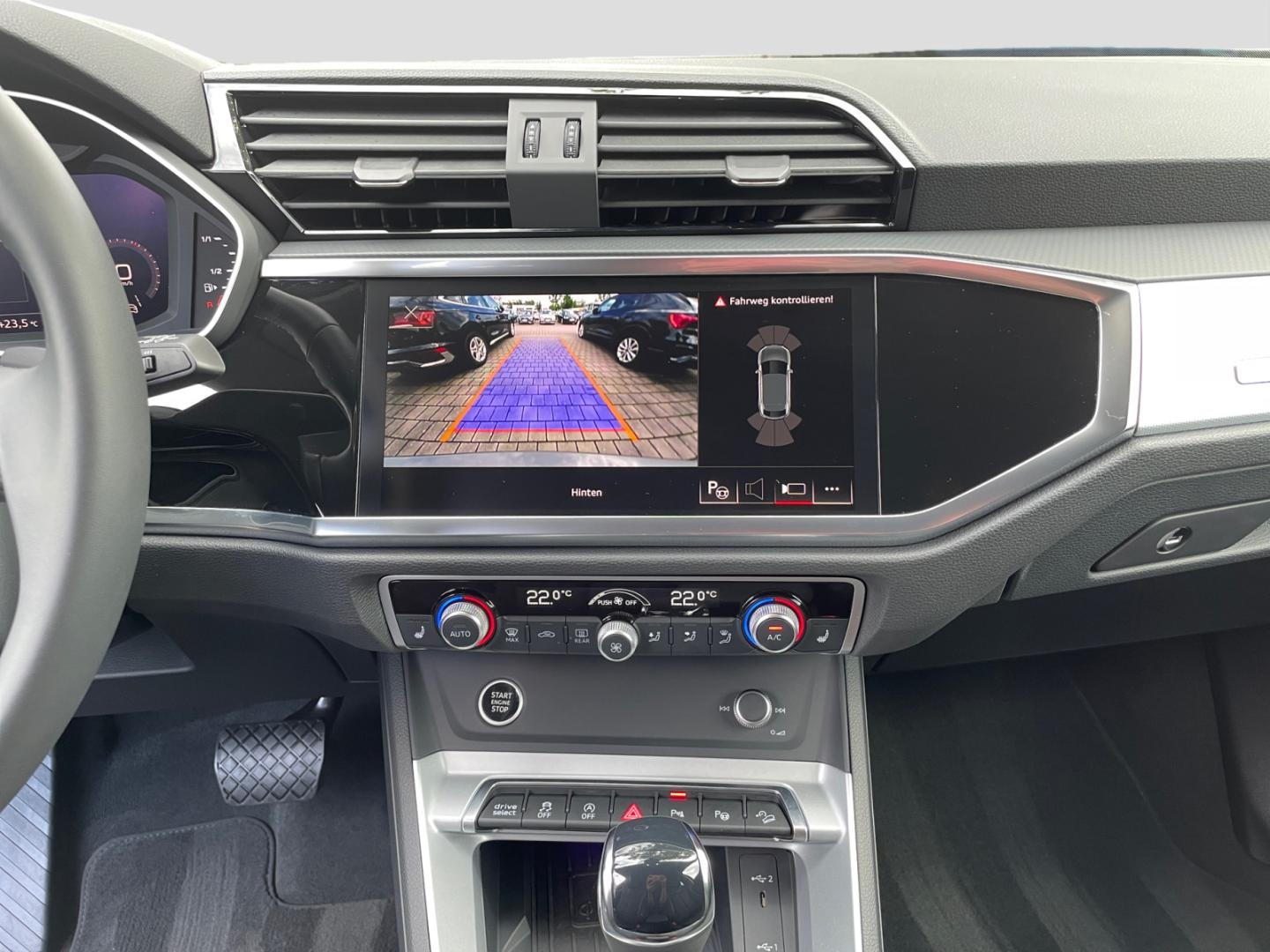 Bild über Audi Q3 Sportback TDI 110 kW S tronic - für weitere Informationen kontaktieren Sie den Audi Partner