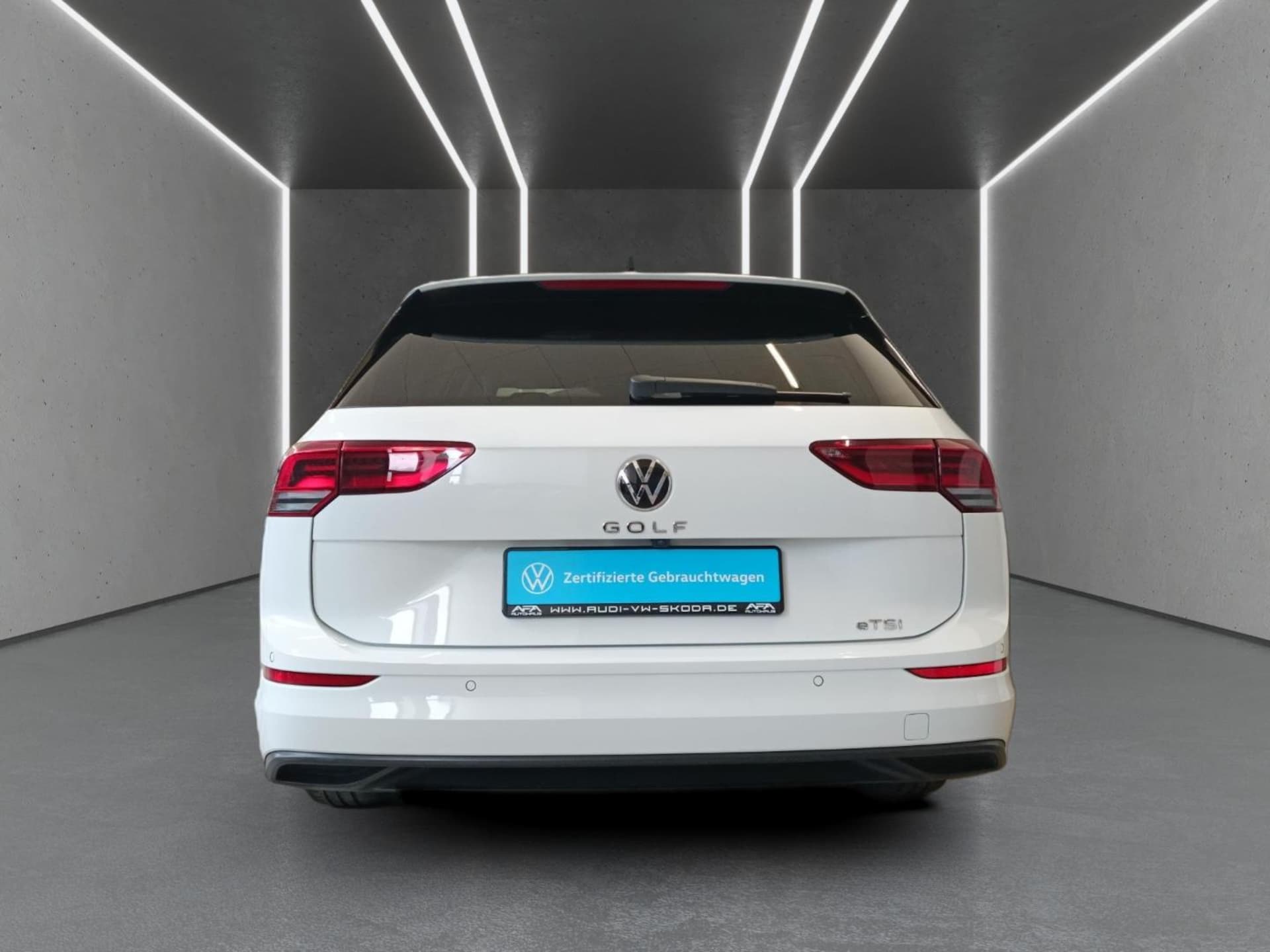 Volkswagen Golf Variant Life
