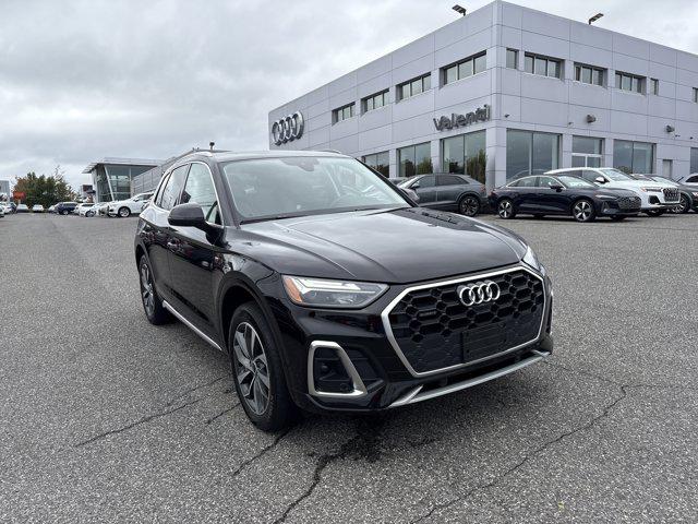 2022 Audi Q5 45 Premium Plus's photo