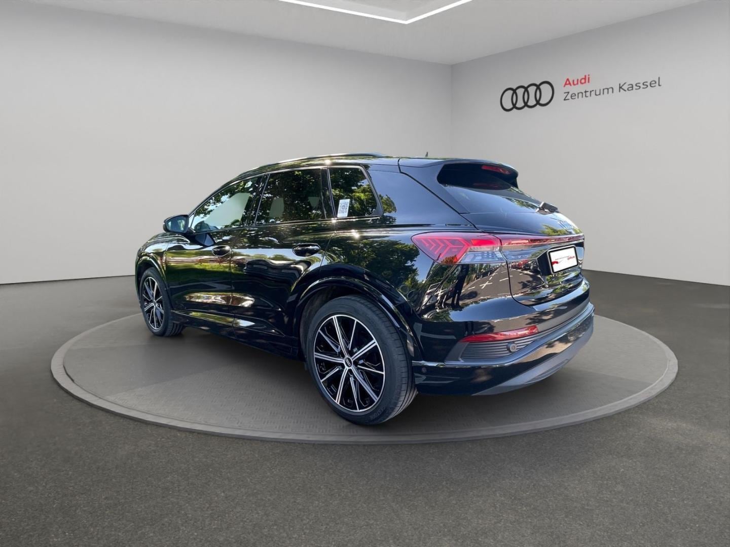 Image about Audi Q4 e-tron 40 e-tron