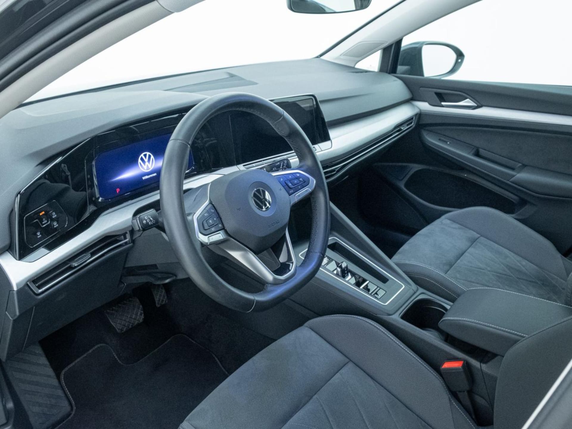 Volkswagen Golf Variant Life