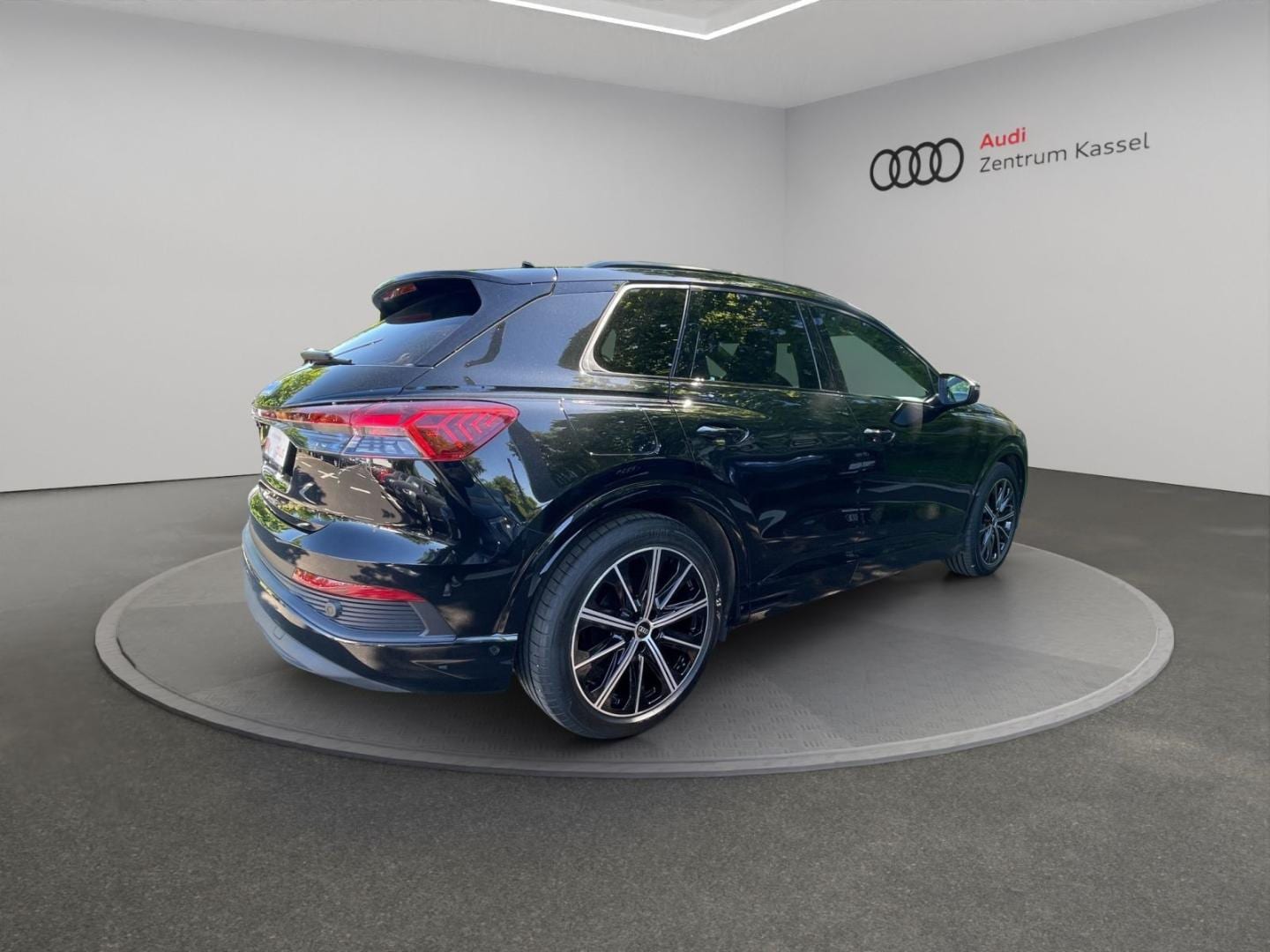Image about Audi Q4 e-tron 40 e-tron