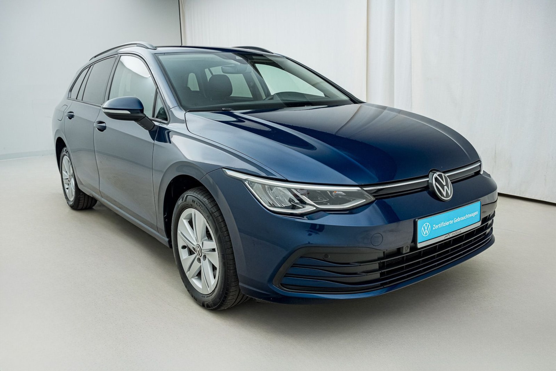 Volkswagen Golf Variant Life