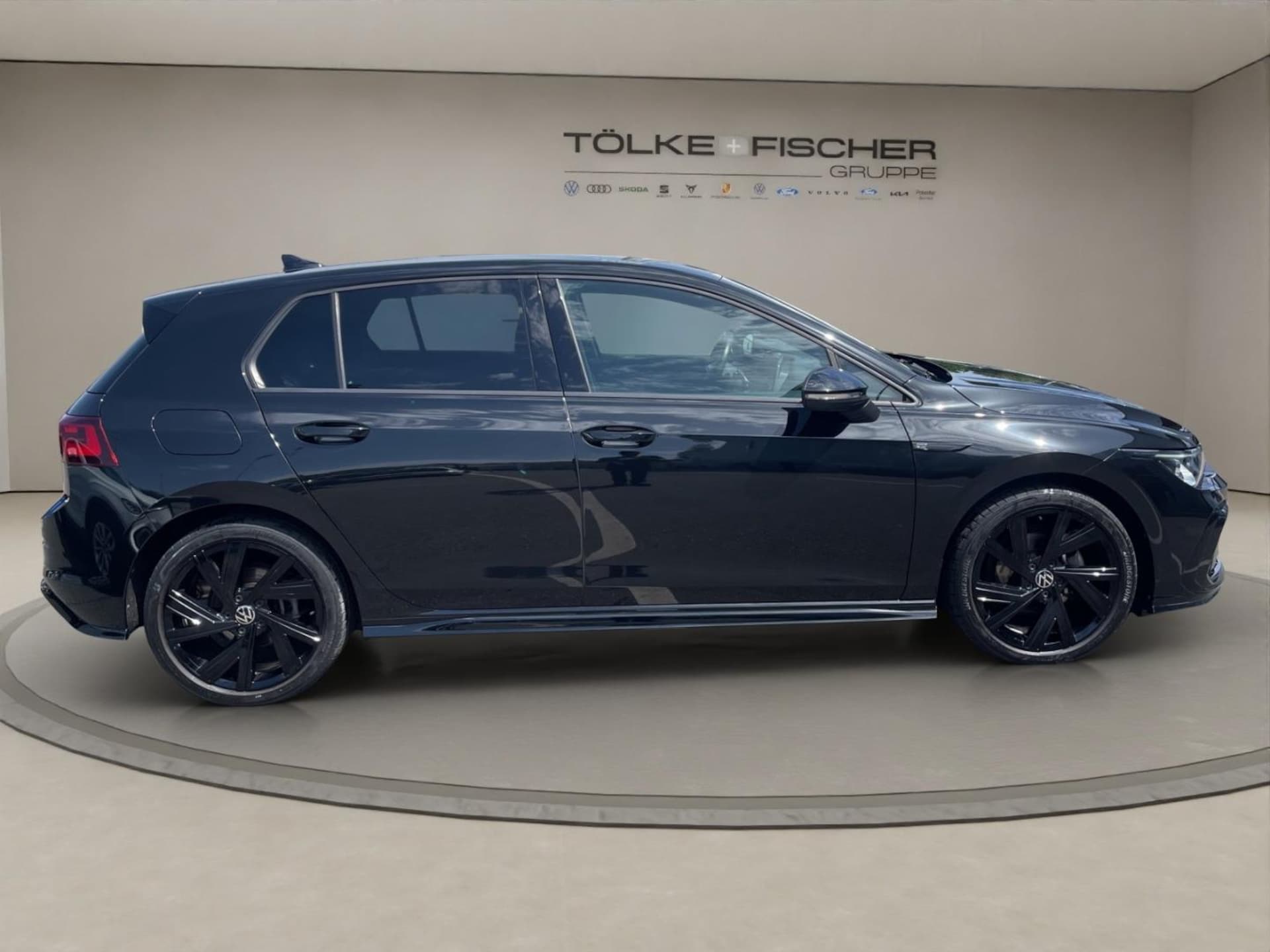 Volkswagen Golf R-Line