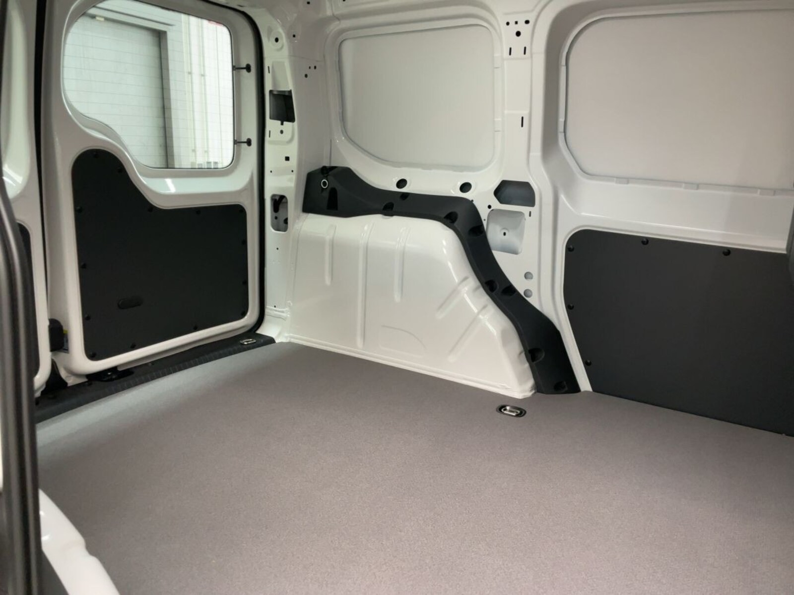 Volkswagen Caddy Cargo – Bild 8
