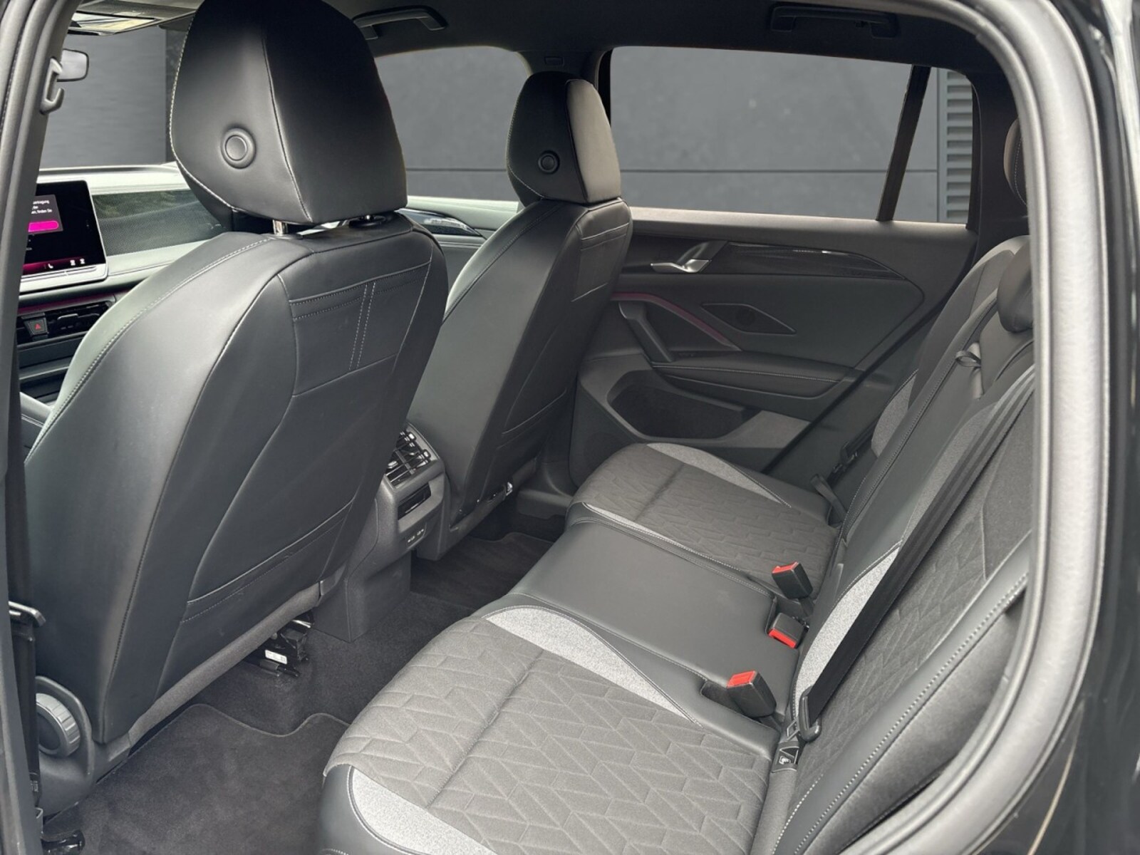 Volkswagen Tiguan – Bild 10