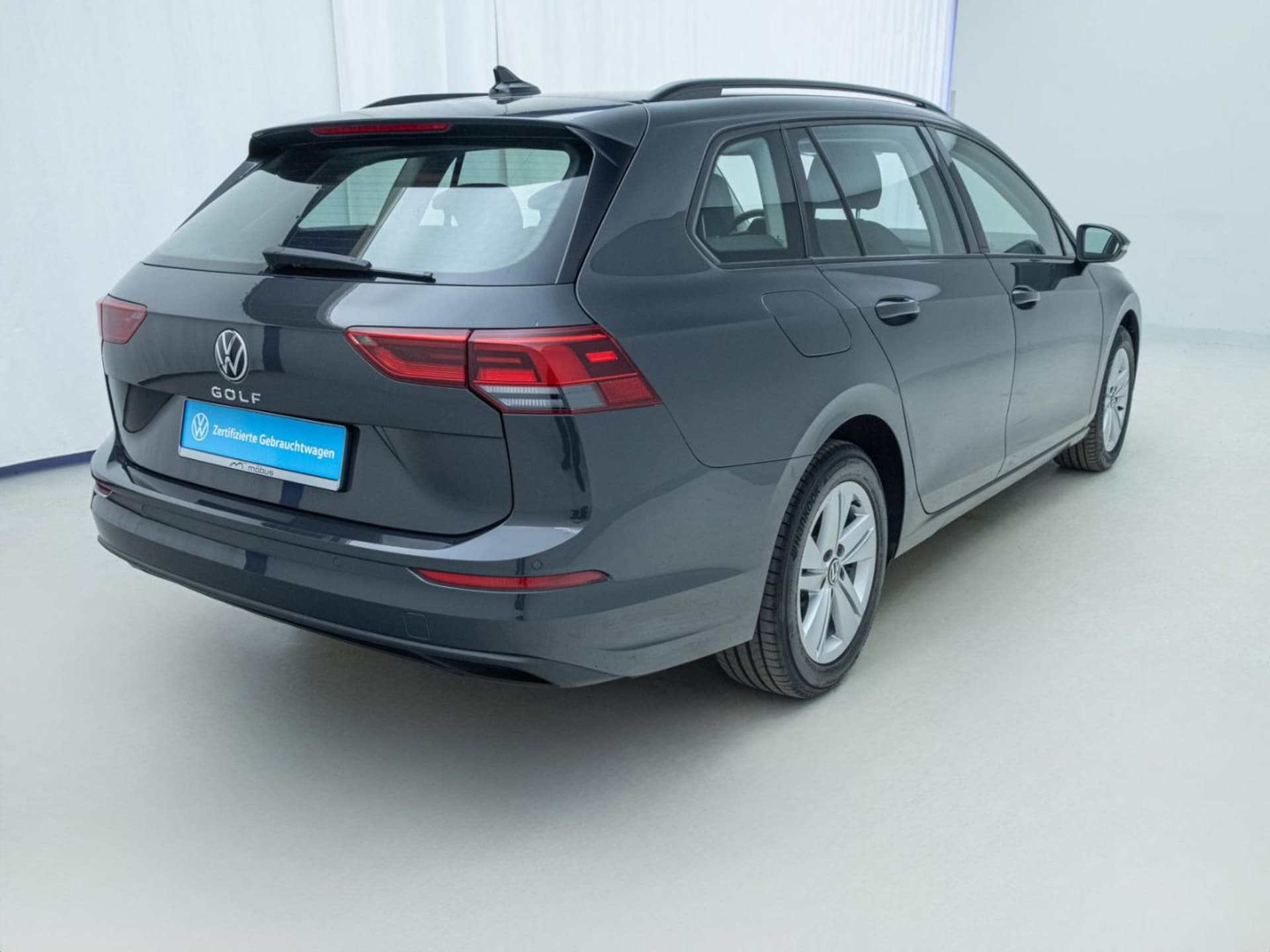 Volkswagen Golf Variant Life