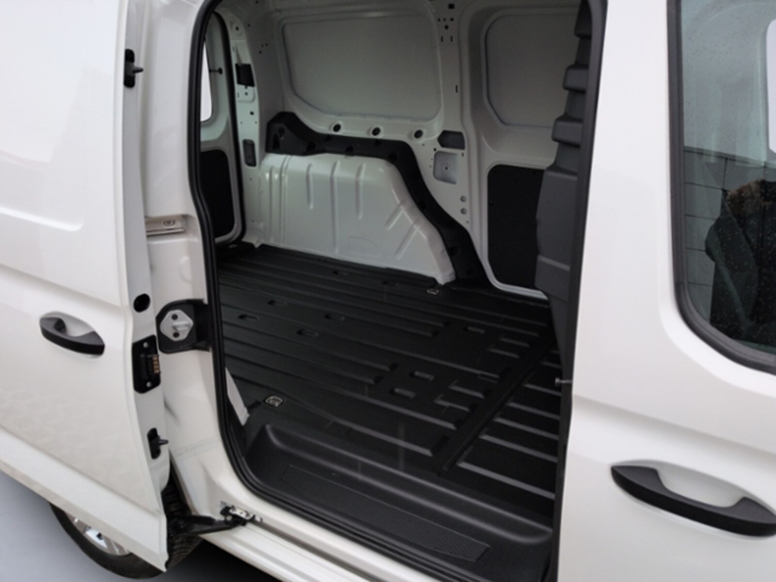 Volkswagen Caddy Maxi Cargo – Bild 17