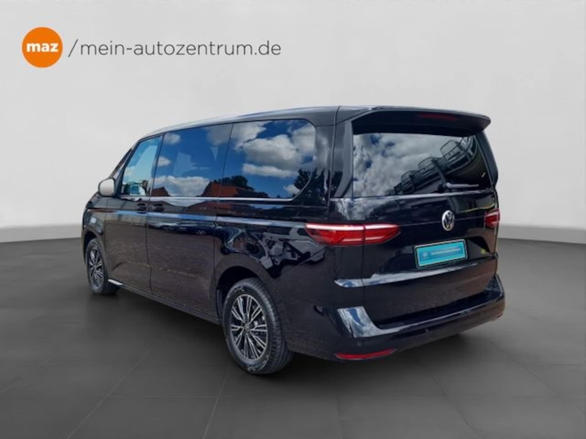 Volkswagen Multivan Langversion Basis-Modell