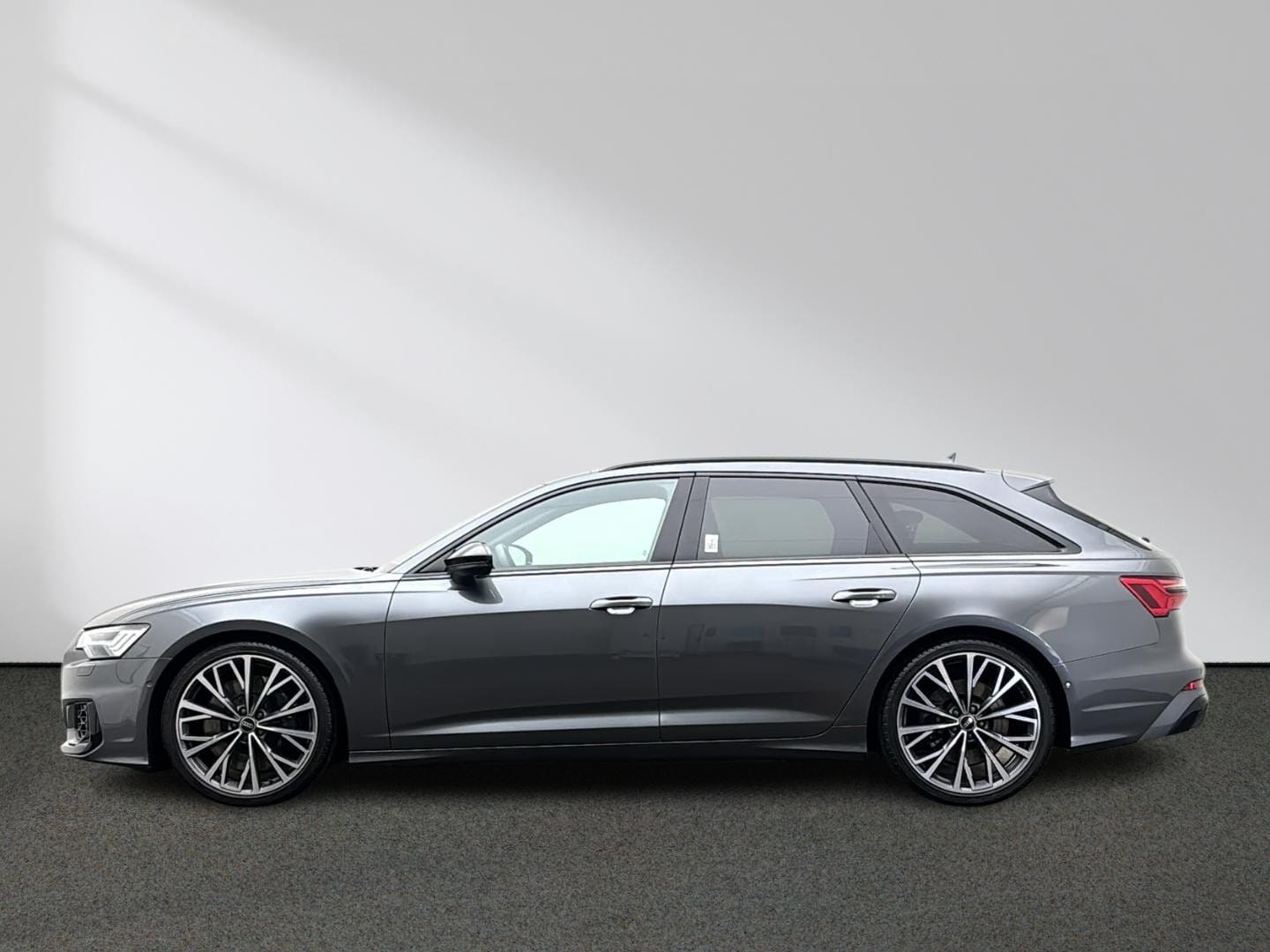 Bild über Audi S6 Avant TDI quattro tiptronic - für weitere Informationen kontaktieren Sie den Audi Partner