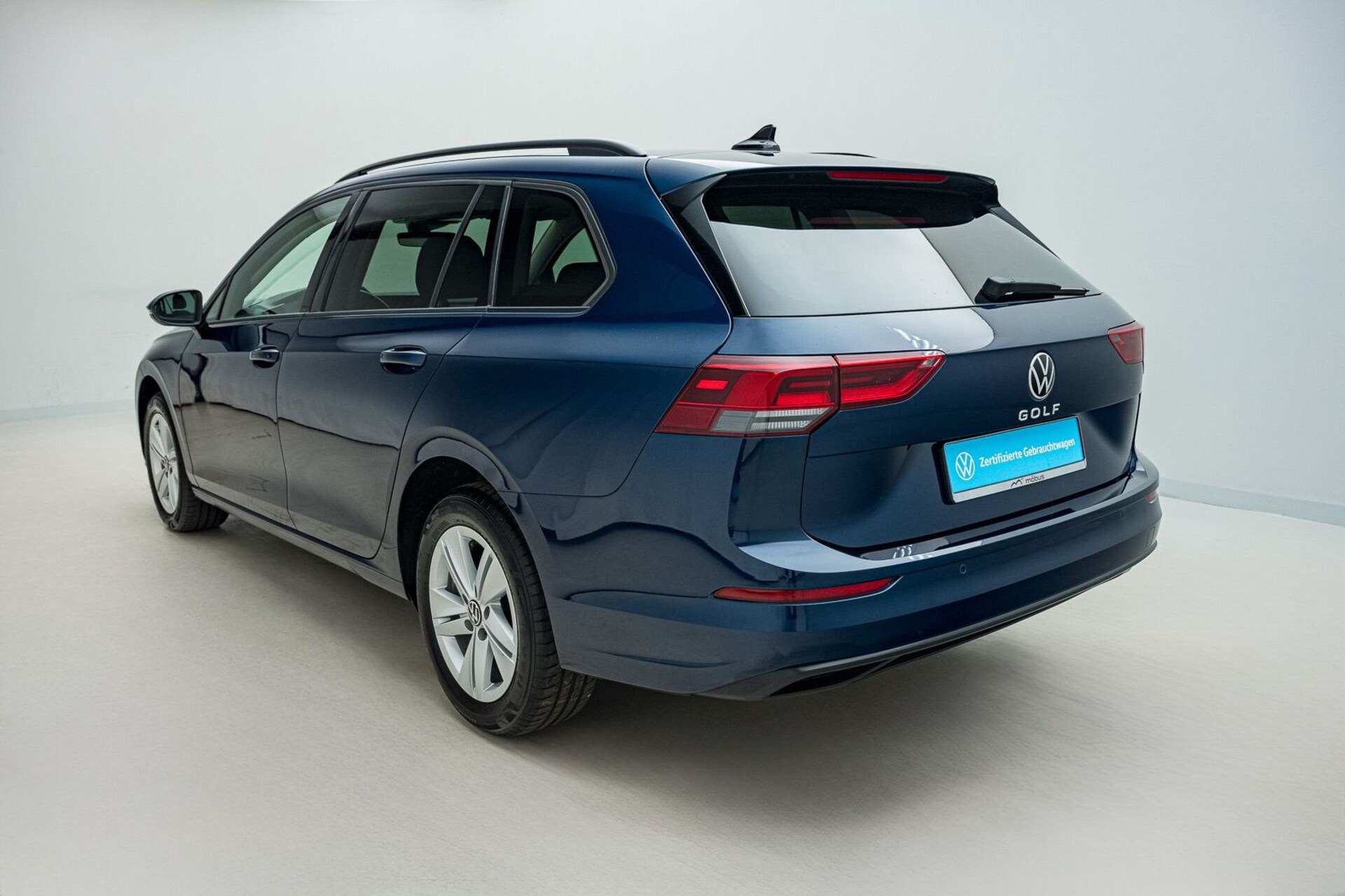 Volkswagen Golf Variant Life
