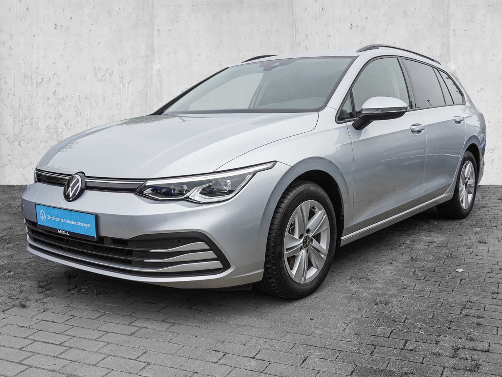 Volkswagen Golf Variant Life
