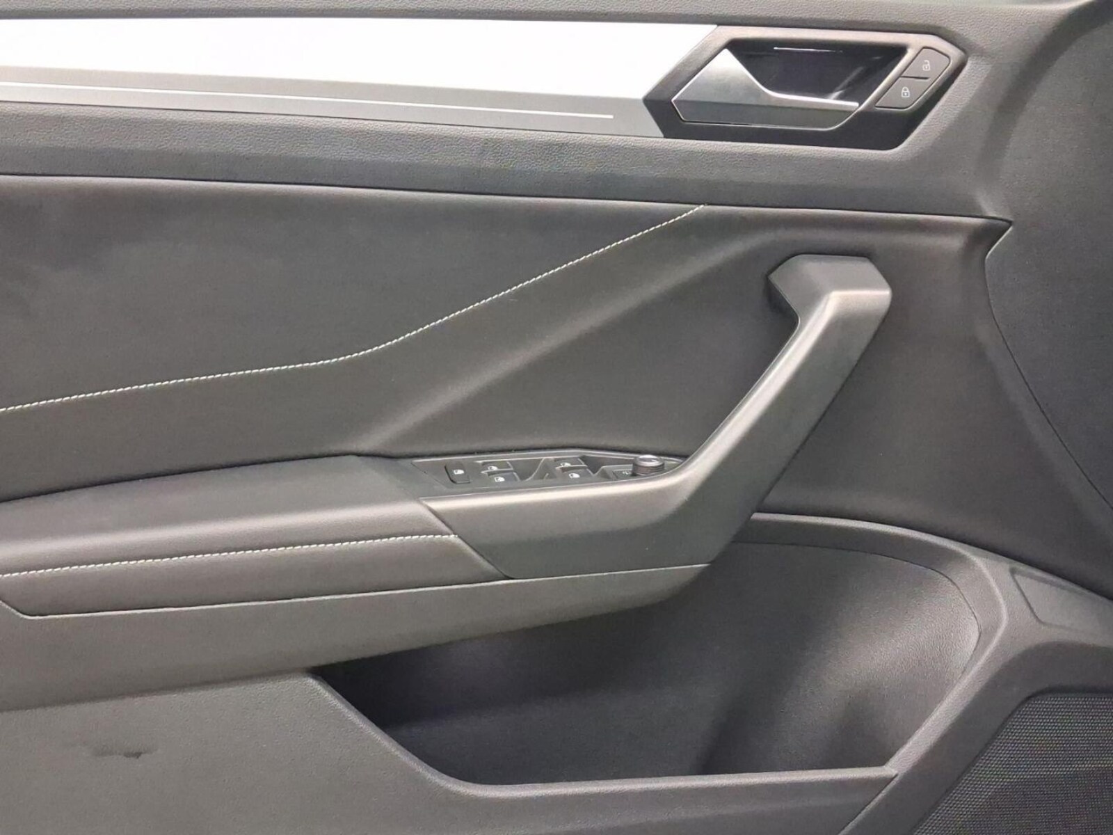 Volkswagen T-Roc – Bild 8