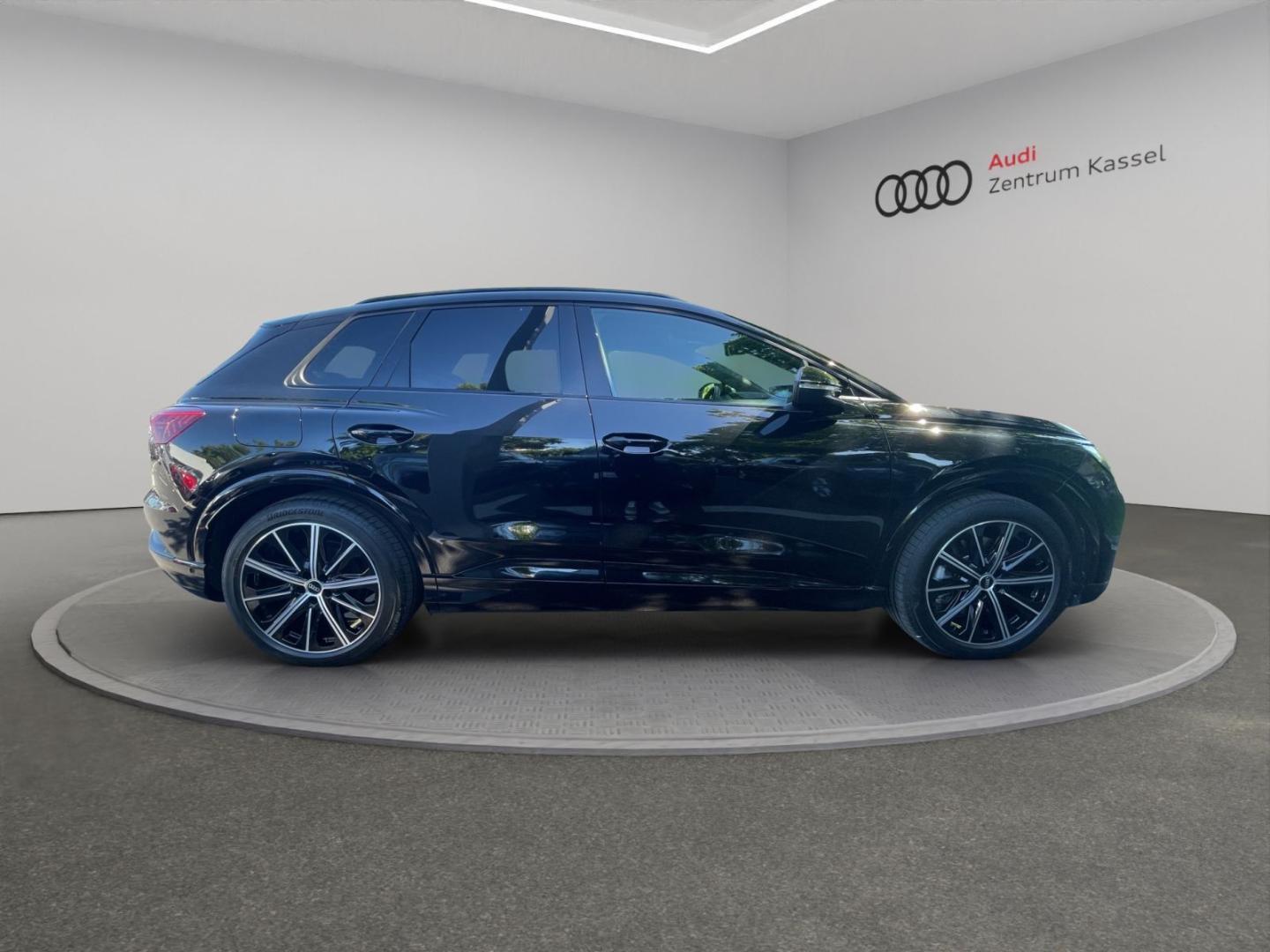 Image about Audi Q4 e-tron 40 e-tron