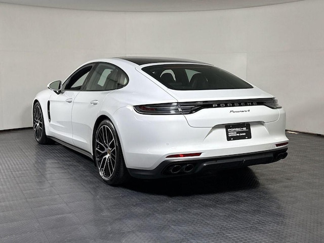 2023 Porsche Panamera