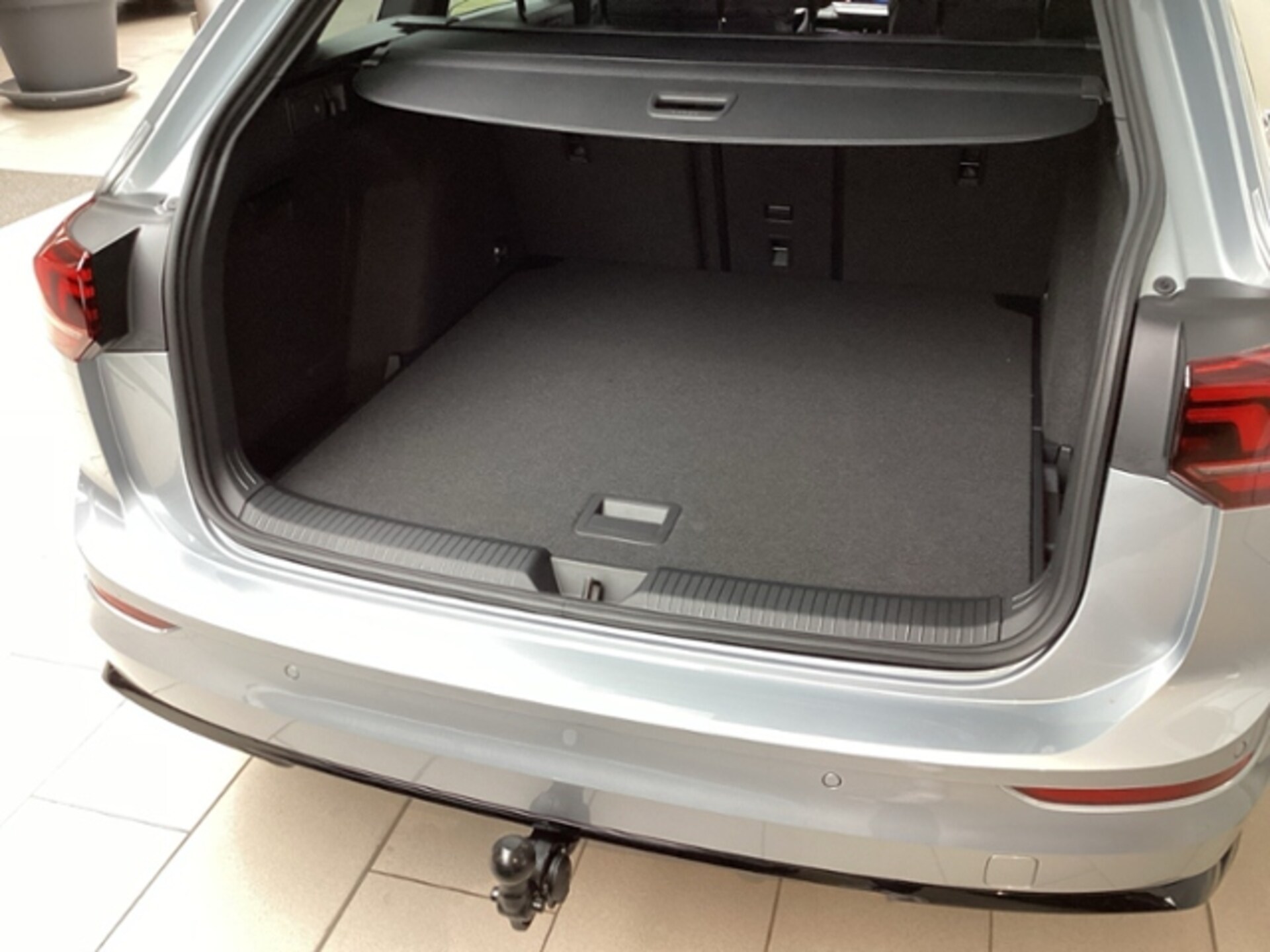 Volkswagen Golf Variant R-Line