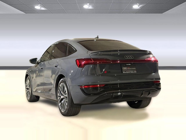 2024 Audi Q8 Sportback e-tron