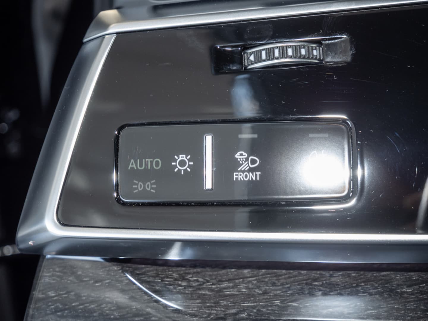 Bild über Audi Q7 SUV S line business TDI quattro 170 kW tiptronic - für weitere Informationen kontaktieren Sie den Audi Partner