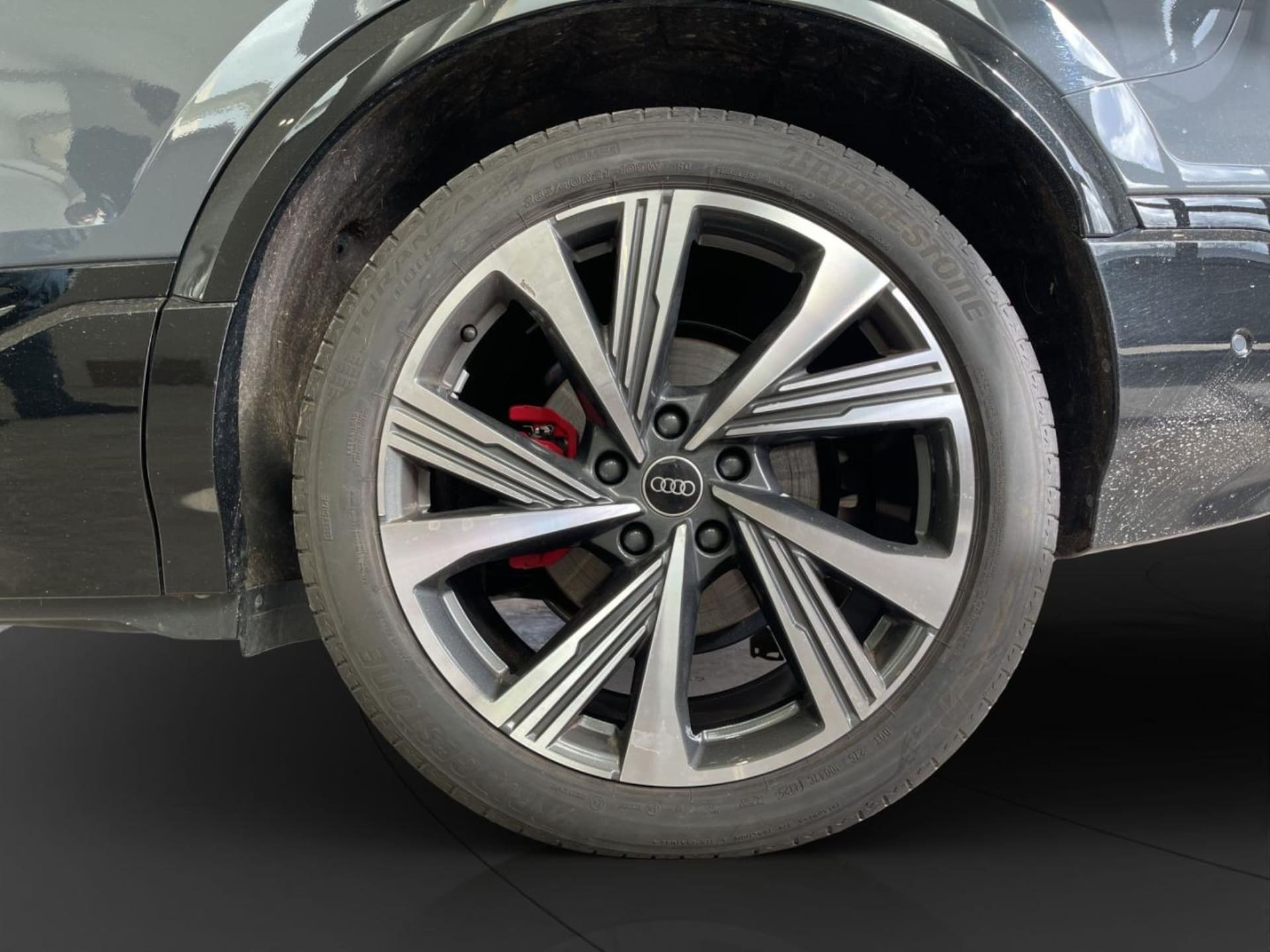 Audi Q6 SUV e-tron