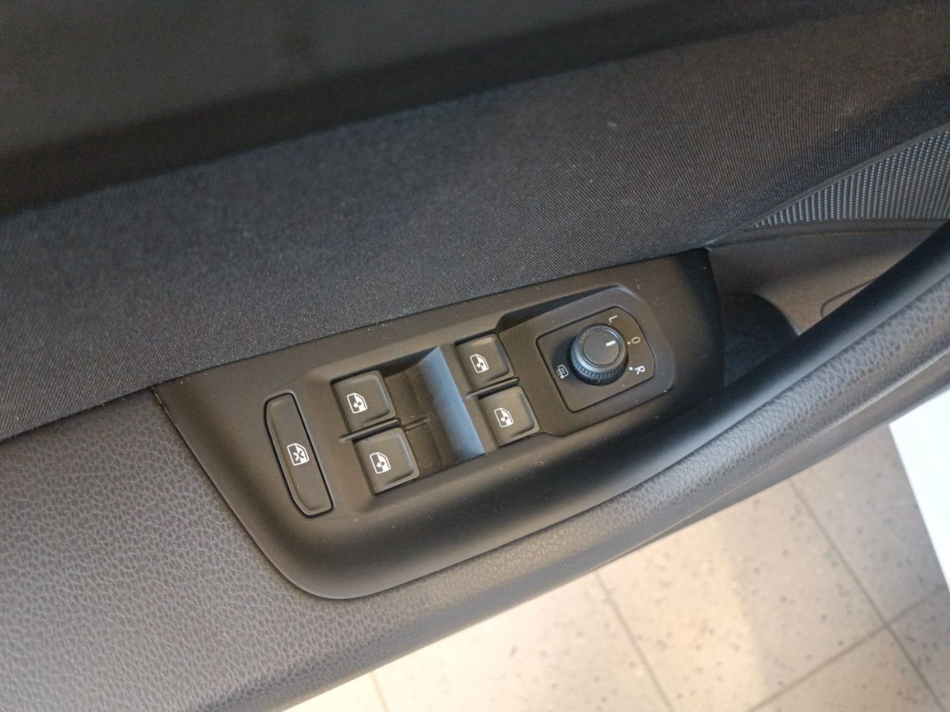 Volkswagen Passat Variant Basis-Modell