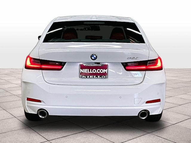 2025 BMW 330i