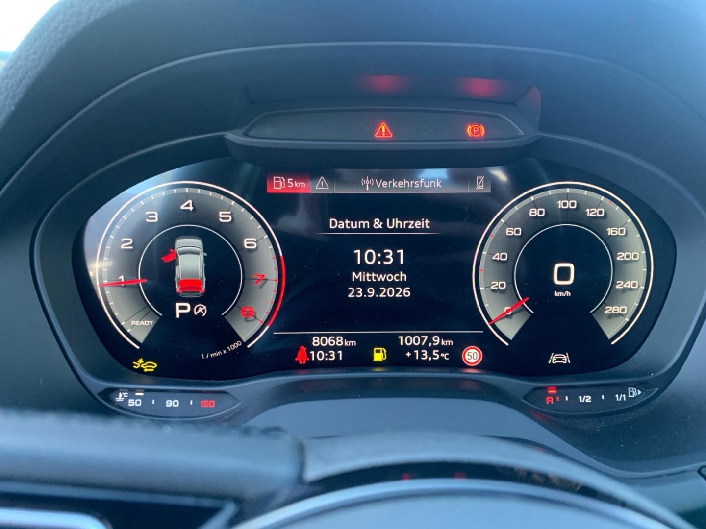 Bild über Audi Q2 advanced 35 TFSI S tronic - für weitere Informationen kontaktieren Sie den Audi Partner