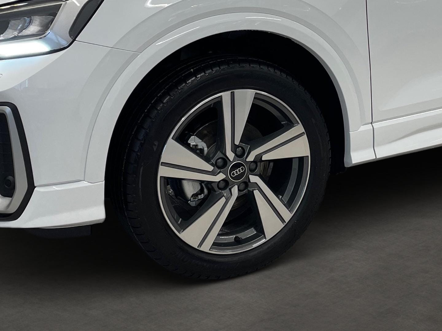 Bild über Audi Q2 S line 35 TFSI S tronic - für weitere Informationen kontaktieren Sie den Audi Partner