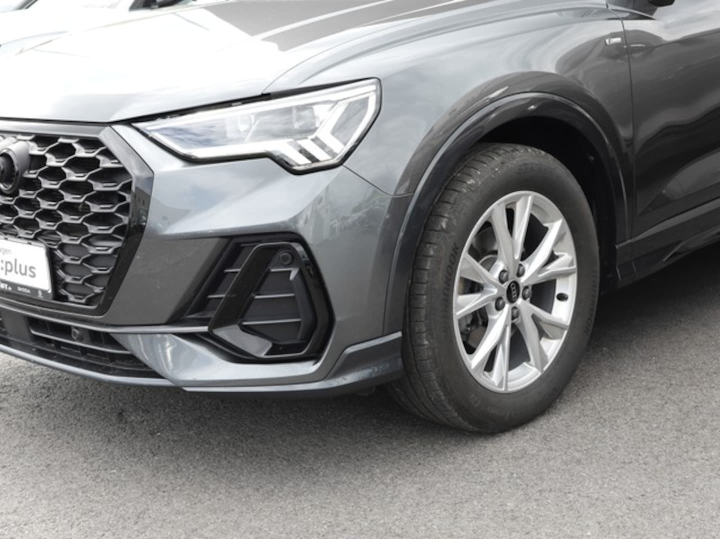 Bild über Audi Q3 Sportback S line 35 TFSI S tronic - für weitere Informationen kontaktieren Sie den Audi Partner