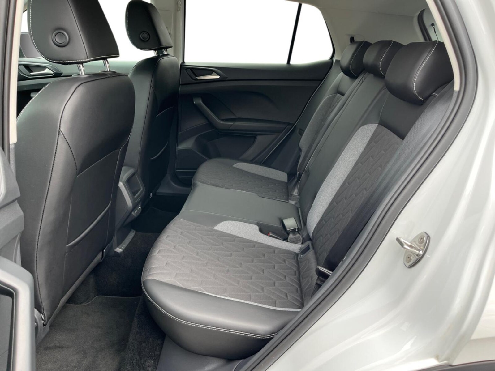 Volkswagen T-Cross – Bild 12