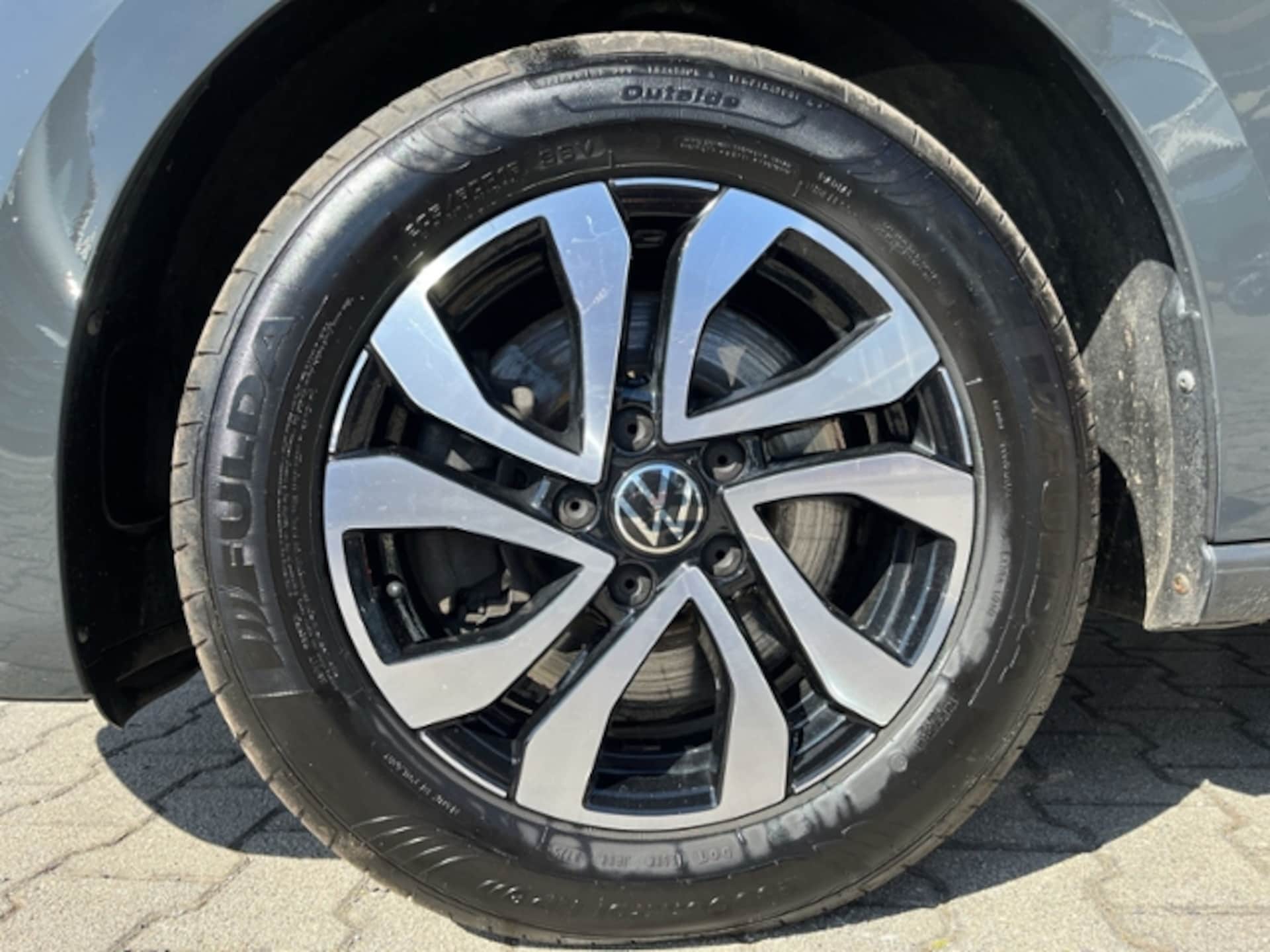 Volkswagen Touran Active