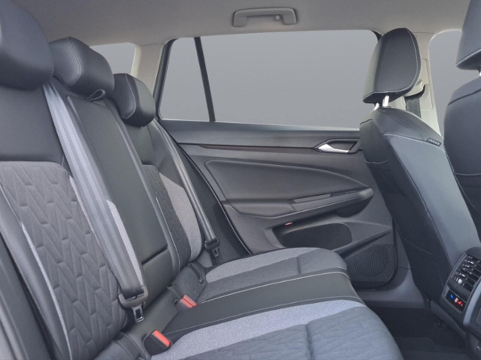 Volkswagen Golf Variant – Bild 16