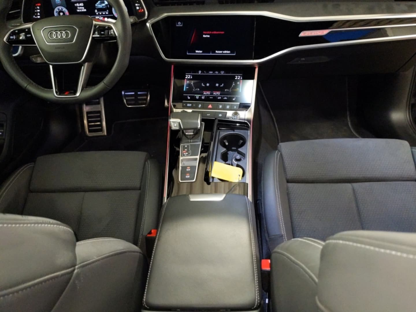 Bild über Audi A6 Avant S line 40 TDI quattro S tronic - für weitere Informationen kontaktieren Sie den Audi Partner