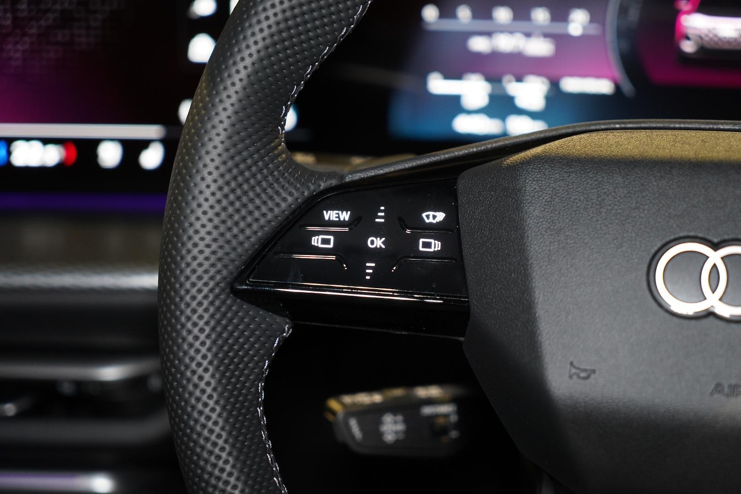 Image about Audi Q5 SUV e-hybrid quattro S tronic