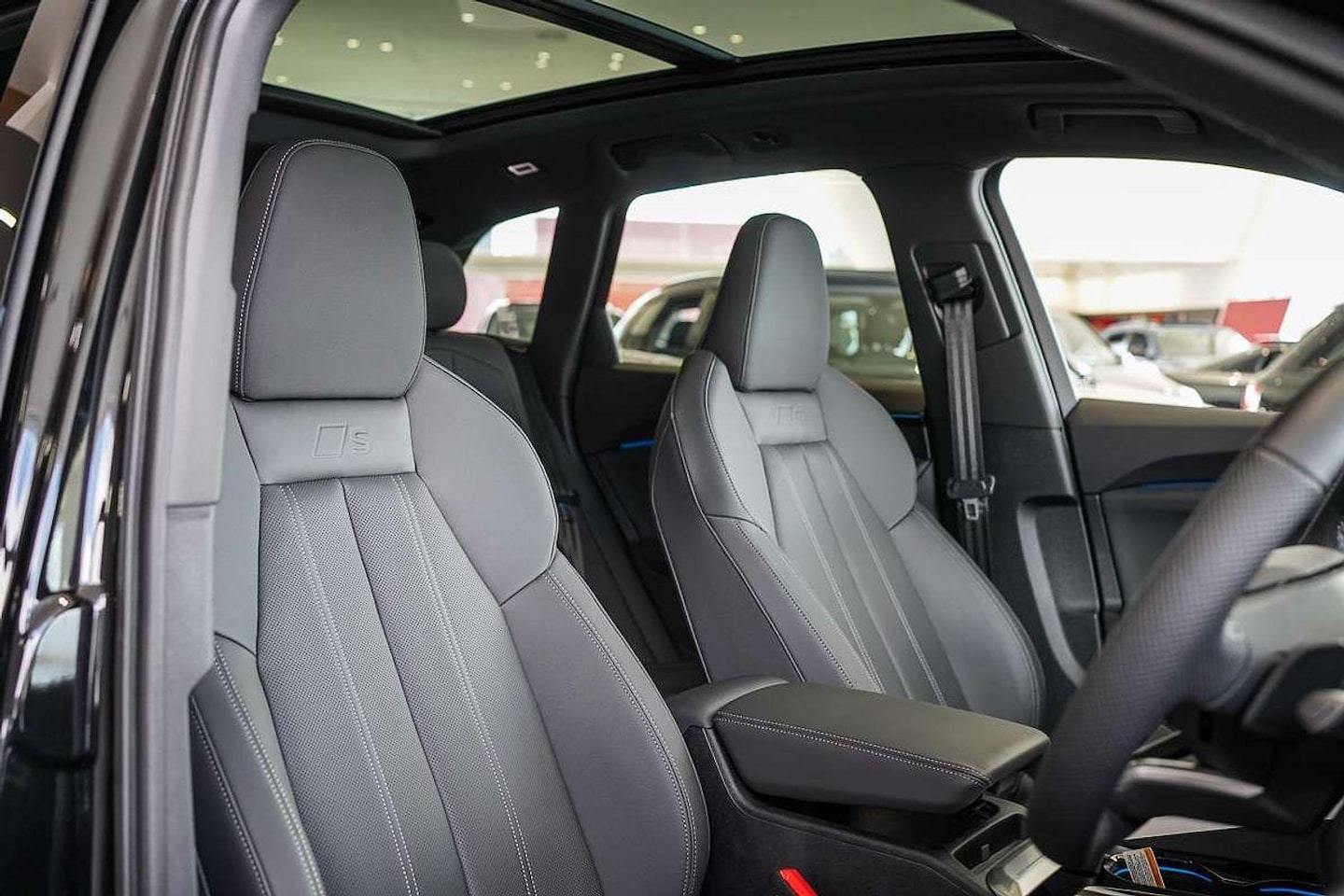 Image about Audi Q5 SUV TFSI quattro 200 kW sport