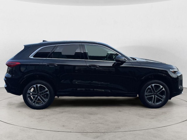 2025 Audi Q5 Premium - Photo 8