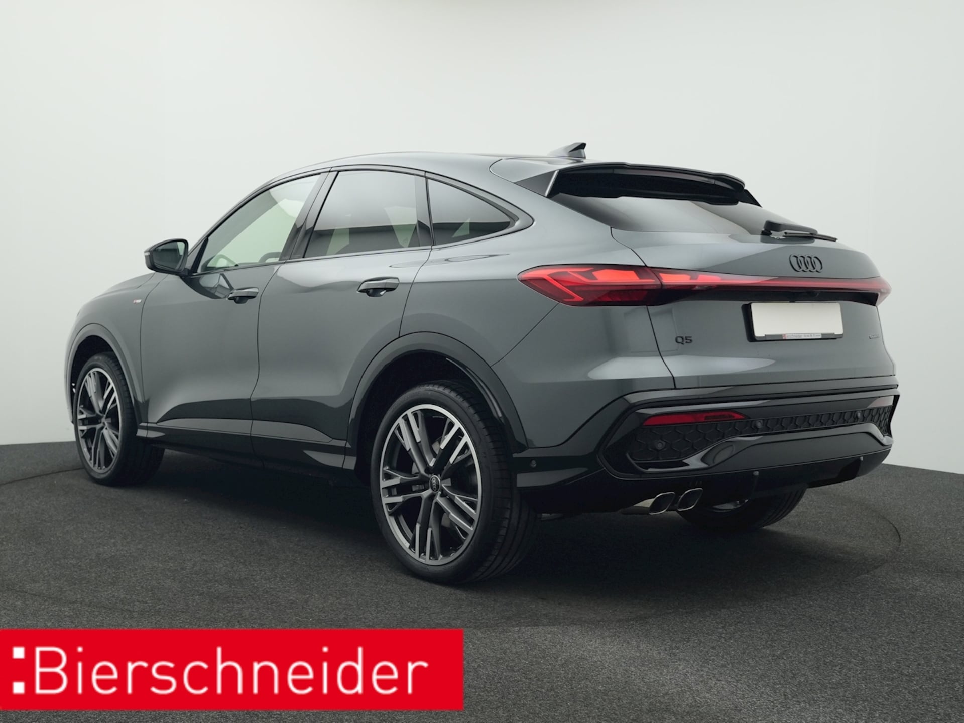 Audi Q5 Sportback edition one