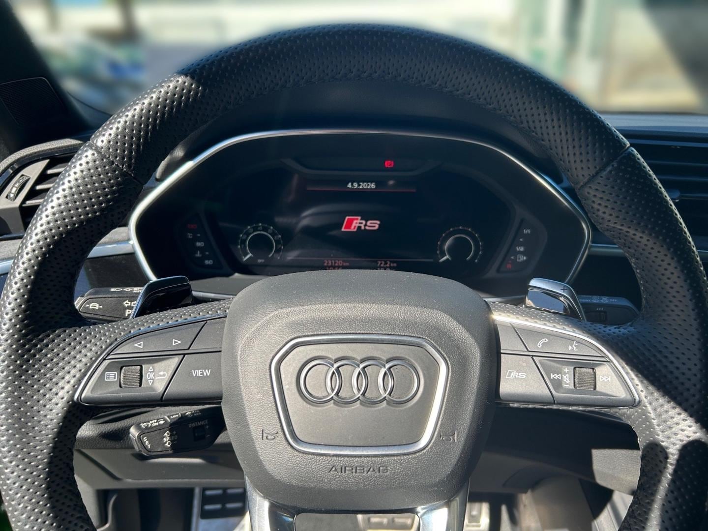 Bild über Audi RS Q3 TFSI quattro S tronic - für weitere Informationen kontaktieren Sie den Audi Partner