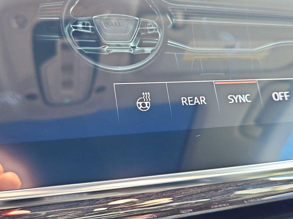 2025 Audi Q8 Premium - Photo 28
