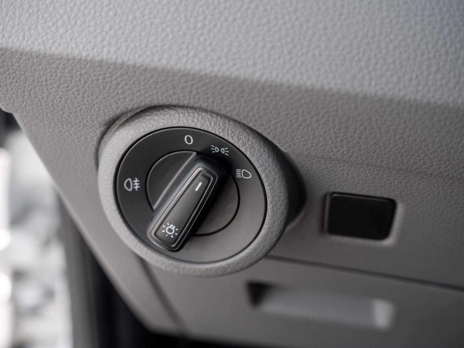 Volkswagen T6.1 Transporter Kasten langer Radstand