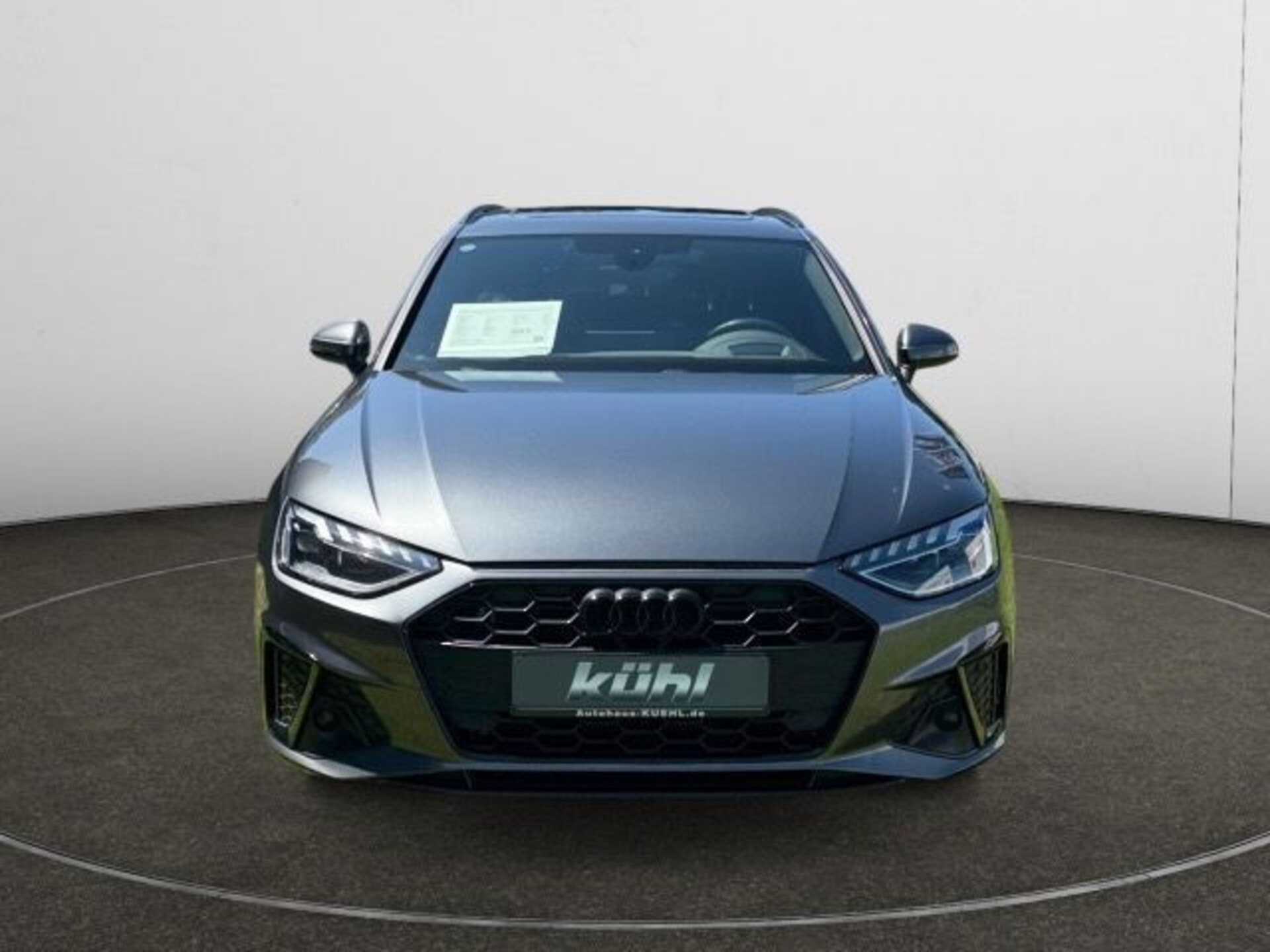 Audi A4 Avant S line