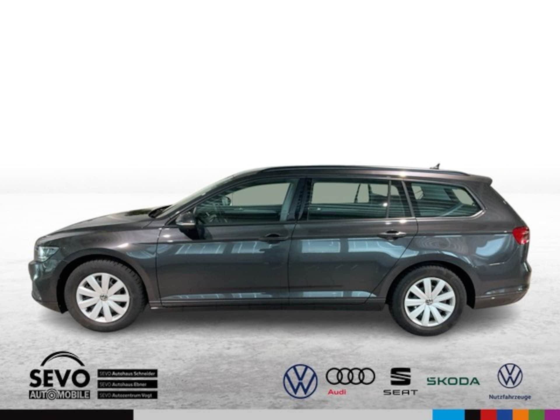 Volkswagen Passat Variant Basis-Modell