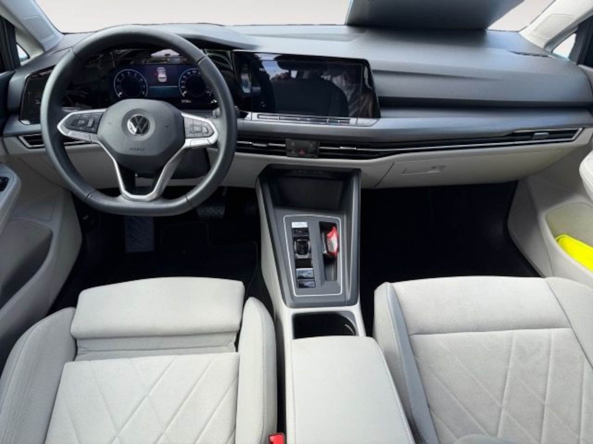 Volkswagen Golf Style