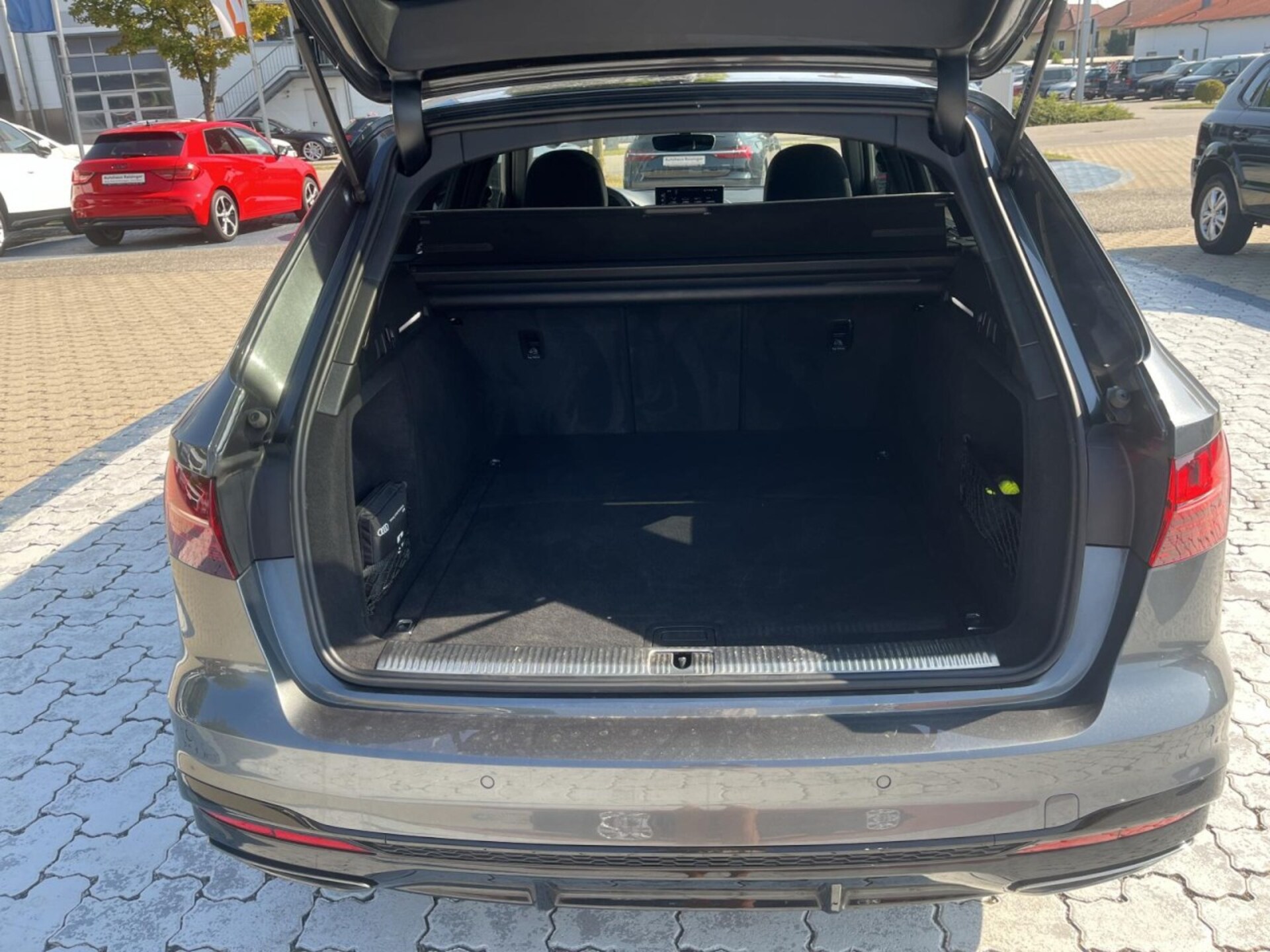 Audi A4 Avant S line
