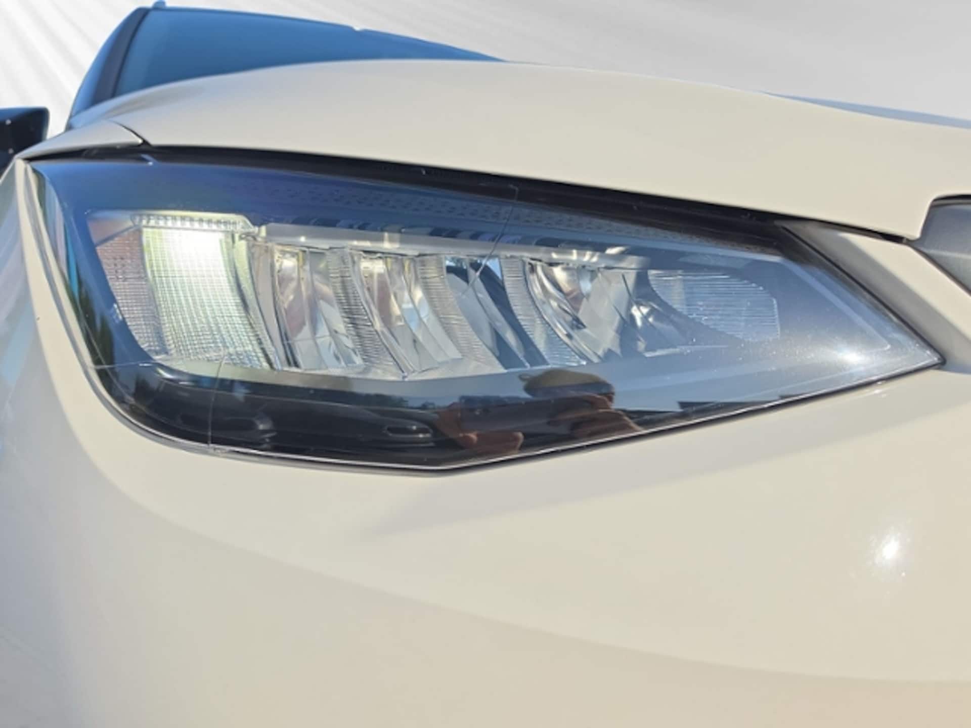SEAT Arona FR
