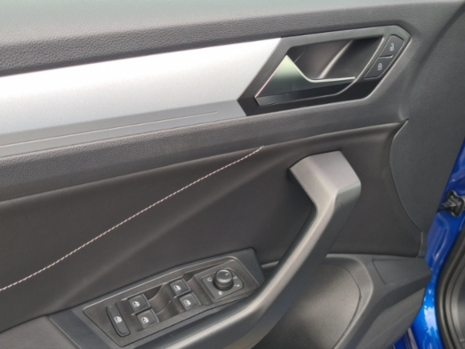 Volkswagen T-Roc – Bild 11